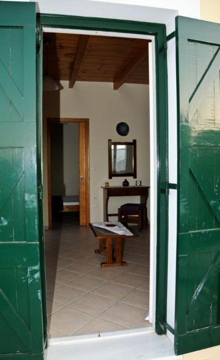 Ferienwohnung Euktimeno Vathy  Exterior foto